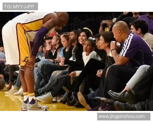 球迷大呼过瘾：昔日巨星重出江湖，掀起回忆杀潮流